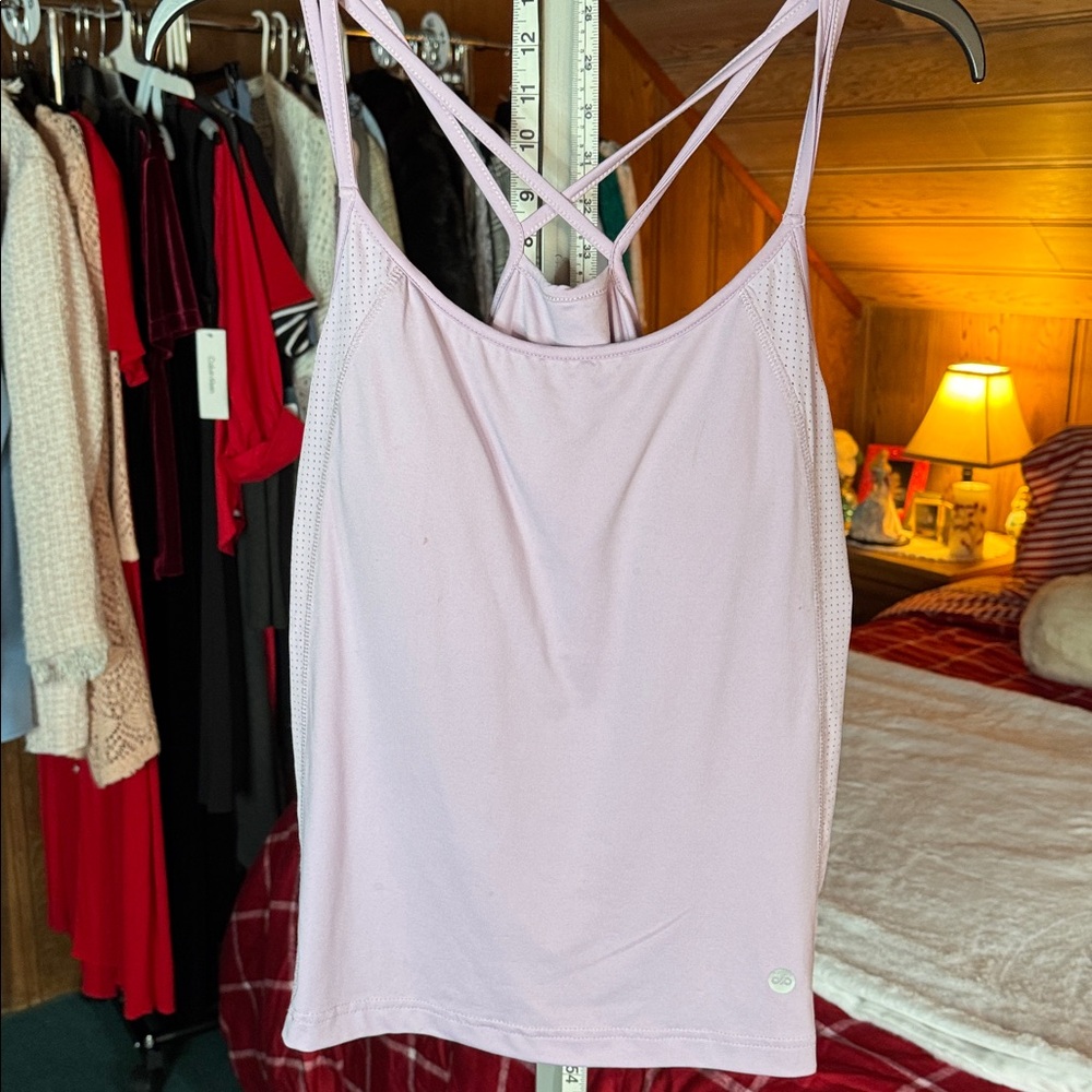 Sports Top NWOT - Picture 4 of 5